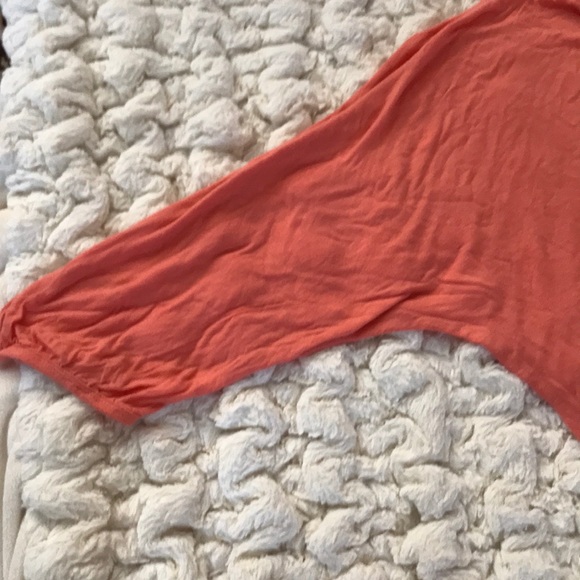 Coral Flowy Crop - Picture 2 of 3